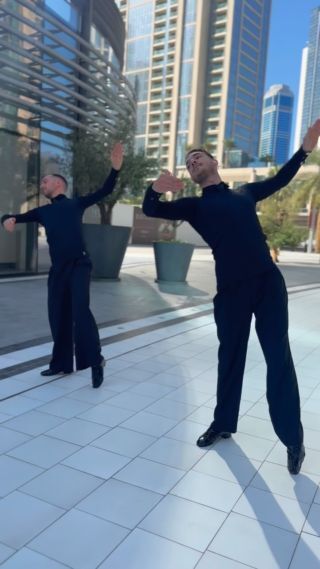 Keeping the Christmas spirit alive as we gear up for the New Year! 🎄✨

#DanceStudiosDubaiMagic #LatinDanceFiesta ChristmasCheerAndDance #BallroomHolidayVibes #DanceFloorCelebrations #SeasonOfDanceJoy #dancestudiosdubai