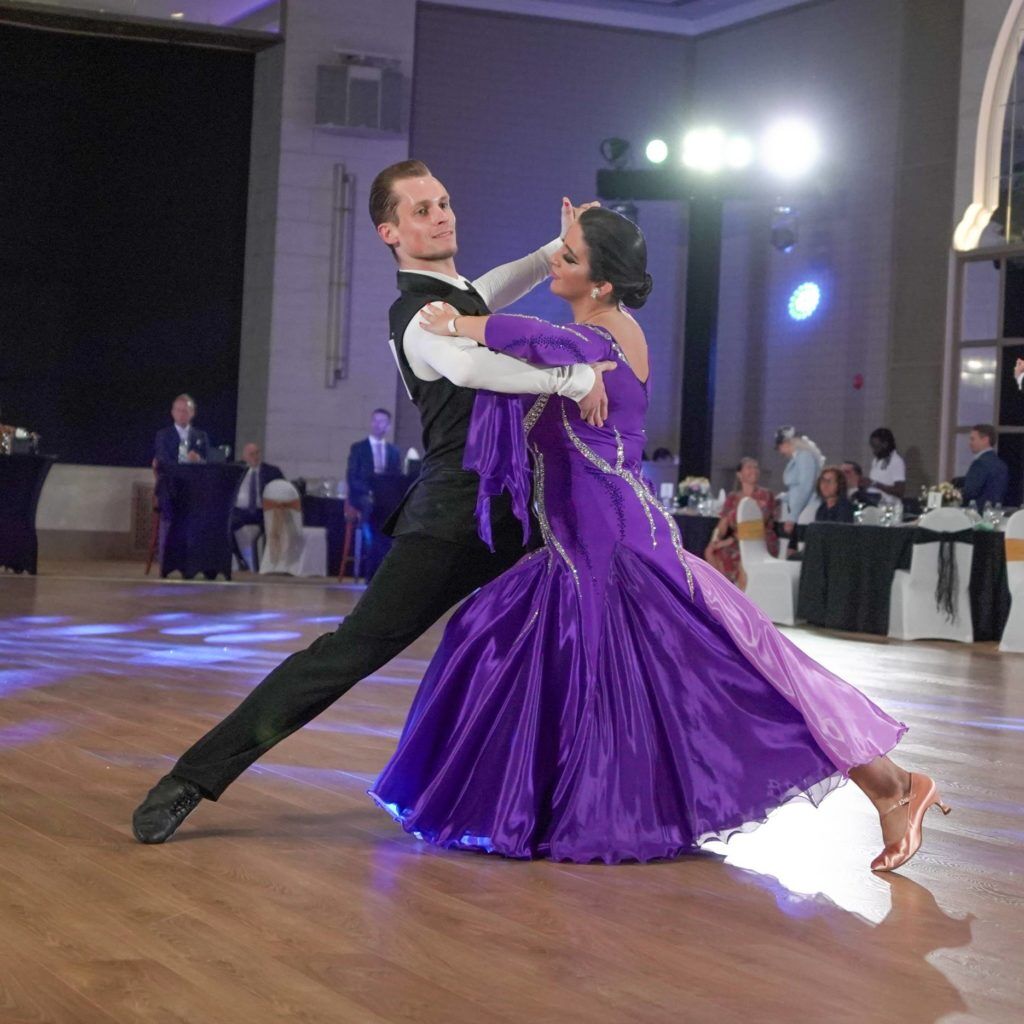 Slow Waltz Dance Classes in Dubai | Slow Waltz Dance Dubai